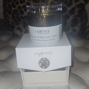 LaRouge Essence of Pearl Day Cream